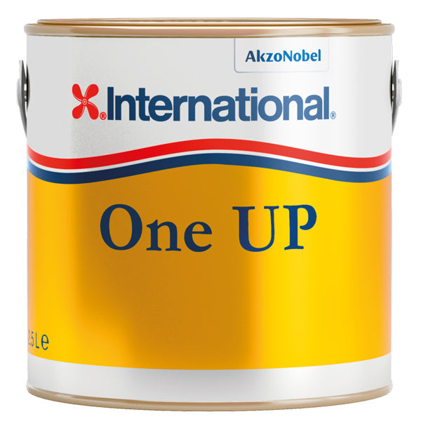 International One Up Primer Vit lack 0,75 L